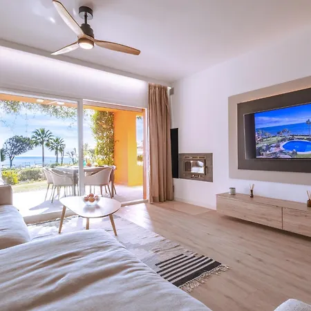 Molinos On The Beachfront With Pool Apartment Estepona